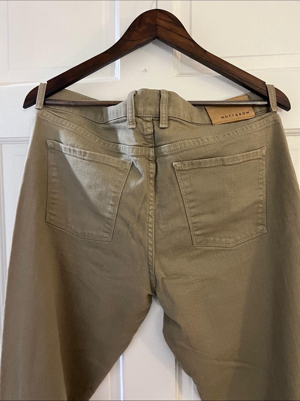 Mott & Bow - Picture 5 of 5